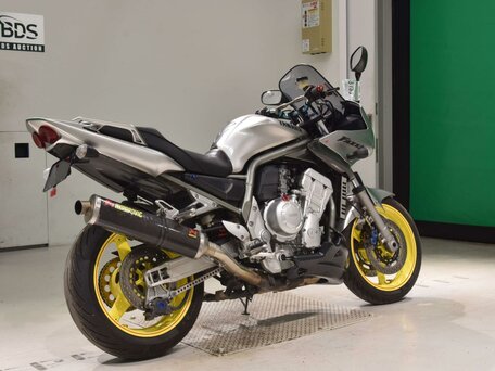 2001 Yamaha FZS1000 Fazer, серебристый, 399000 рублей, вид 5