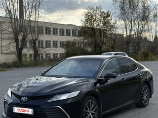 2021 Toyota Camry VIII (XV70) Рестайлинг, белый, 2800000 рублей, вид 1