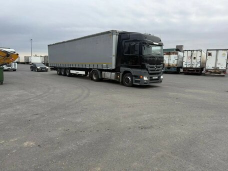 2015 Mercedes-Benz Actros, чёрный, 5900000 рублей, вид 5