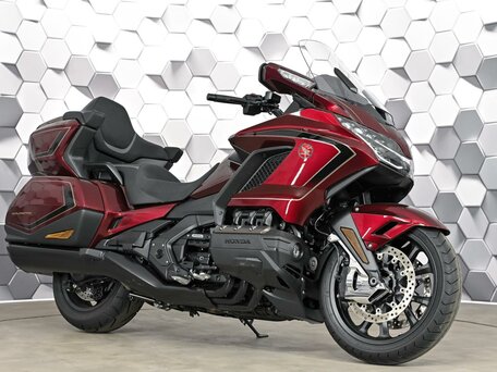 2025 Honda GL 1800 Gold Wing, красный, 3589000 рублей, вид 1
