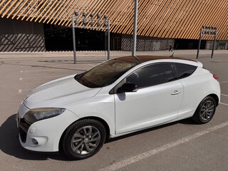 2012 Renault Megane III, белый, 850000 рублей, вид 4