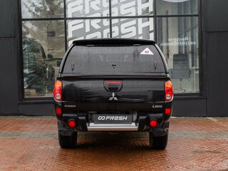 2014 Mitsubishi L200 IV Рестайлинг, чёрный, 1729000 рублей, вид 4