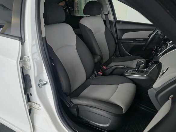 2012 Chevrolet Cruze I, белый - вид 11