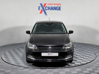 2015 Volkswagen Polo V Рестайлинг, чёрный, 881000 рублей, вид 2
