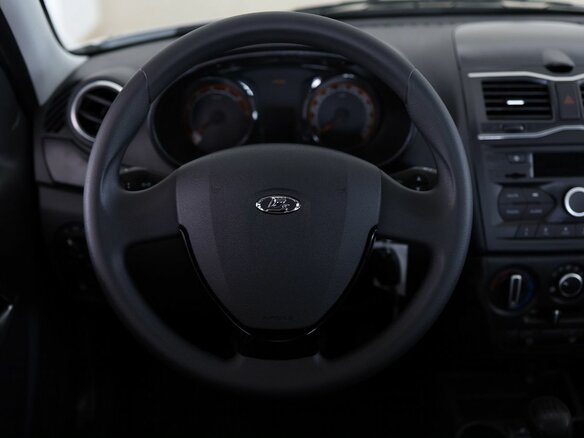 2026 Lada (ВАЗ) Granta Cross I Рестайлинг, белый, 1226000 рублей - вид 11