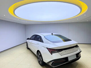 2023 Hyundai Elantra VII (CN7) Рестайлинг, белый, 1650000 рублей, вид 4
