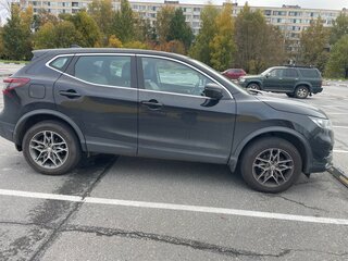 2020 Nissan Qashqai II Рестайлинг, чёрный, 1950000 рублей, вид 2