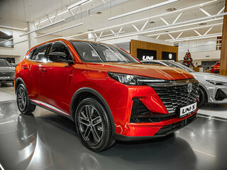 2026 Changan UNI-S I, красный, 3229900 рублей, вид 4