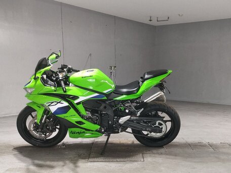 2026 Kawasaki ZX-4, зелёный, 1057000 рублей, вид 2