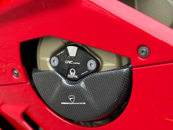 2022 Ducati Panigale V4, красный, 2500000 рублей - вид 17