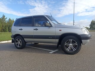 2003 Chevrolet Niva I, серебристый, 310000 рублей, вид 3