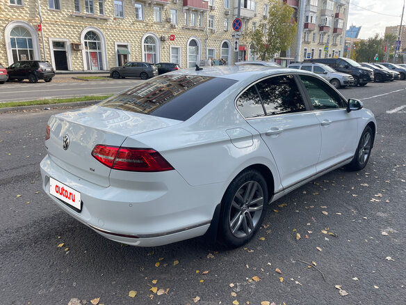 2017 Volkswagen Passat DSG6 B8, белый, 1950000 рублей - вид 3