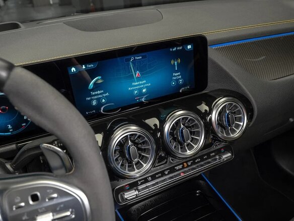 2022 Mercedes-Benz GLA AMG 45 S AMG II (H247), серый, 5950000 рублей - вид 12