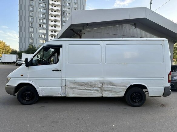 2001 Mercedes-Benz Sprinter, белый, 400000 рублей - вид 2