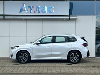 2025 BMW iX1 eDrive 25L, белый, 5390000 рублей, вид 5