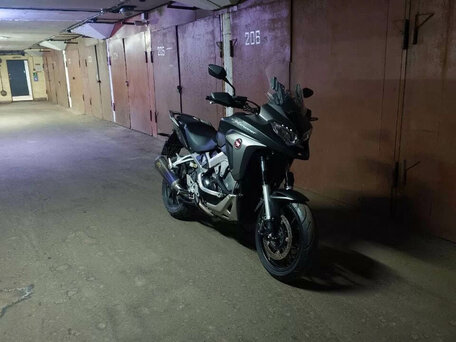 2017 Honda VFR 800X (Crossrunner), чёрный, 830000 рублей, вид 2