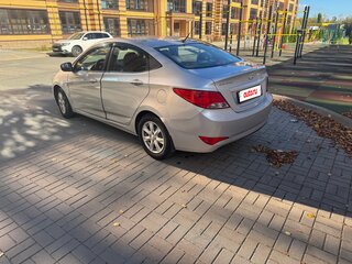 2016 Hyundai Solaris I Рестайлинг, серый, 1065000 рублей, вид 4