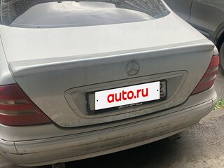 2001 Mercedes-Benz S-Класс 500 IV (W220), серебристый, 555000 рублей, вид 4