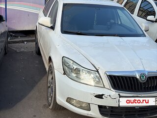 2012 Skoda Octavia II (A5) Рестайлинг, белый, 220000 рублей, вид 1