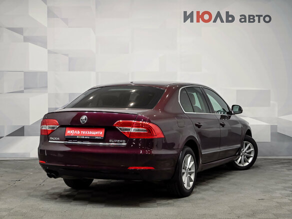 2014 Skoda Superb II Рестайлинг, фиолетовый, 920000 рублей - вид 4
