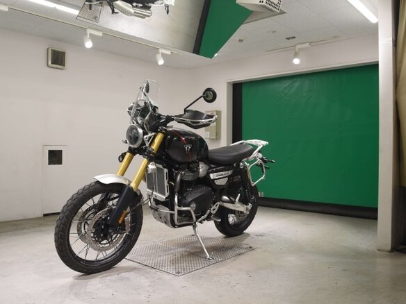 2025 Triumph Scrambler, чёрный, 1530000 рублей - вид 3