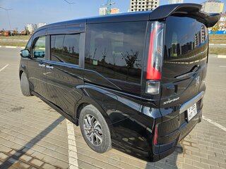 2016 Honda Stepwgn Spada V, чёрный, 1820000 рублей, вид 5