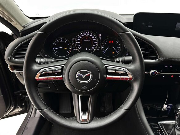 2023 Mazda 3 Axela IV (BP), серый, 1360000 рублей - вид 12