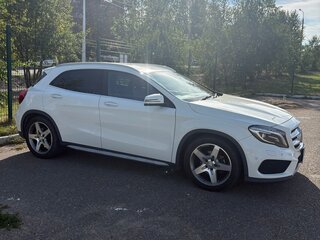 2015 Mercedes-Benz GLA 180 I (X156), белый, 1670000 рублей, вид 3