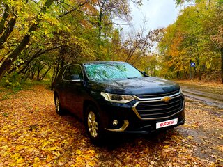 2018 Chevrolet Traverse II, чёрный, 2450000 рублей, вид 2