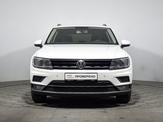 2018 Volkswagen Tiguan II, белый, 1815700 рублей, вид 3
