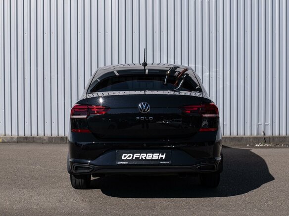 2021 Volkswagen Polo VI, чёрный, 1469000 рублей - вид 3