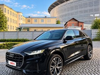 2019 Audi Q8 55 TFSI I (4M), чёрный, 5250000 рублей, вид 1