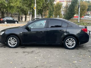 2010 Chevrolet Cruze I, чёрный, 600000 рублей, вид 4