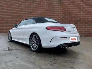 2017 Mercedes-Benz C-Класс 300 IV (W205), белый, 3500000 рублей, вид 2
