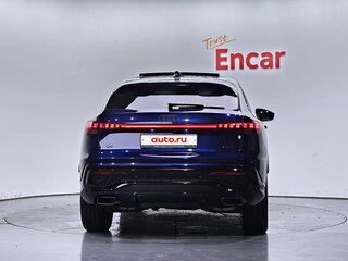 2025 Audi Q5 40 TFSI III (GU), синий, 7840678 рублей, вид 4