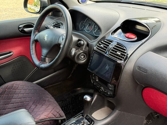 2007 Peugeot 206, чёрный - вид 11