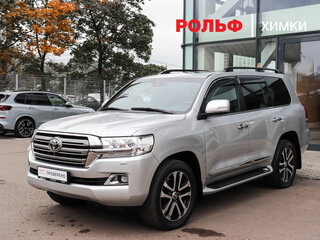 2015 Toyota Land Cruiser 200 Series Рестайлинг 2, серебристый, 5940000 рублей, вид 1