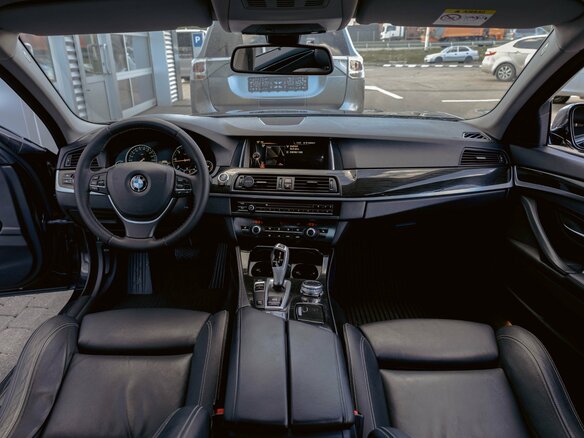 2016 BMW 5 серии 520d VI (F10/F11/F07) Рестайлинг, чёрный, 1995000 рублей - вид 17