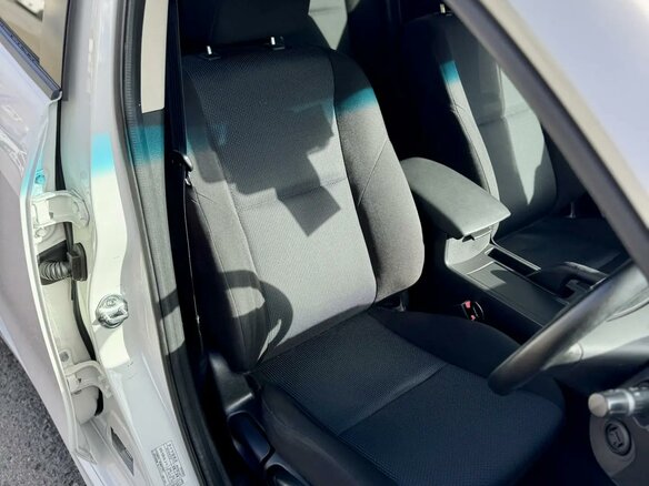 2010 Mazda Axela II, белый, 1049000 рублей - вид 16