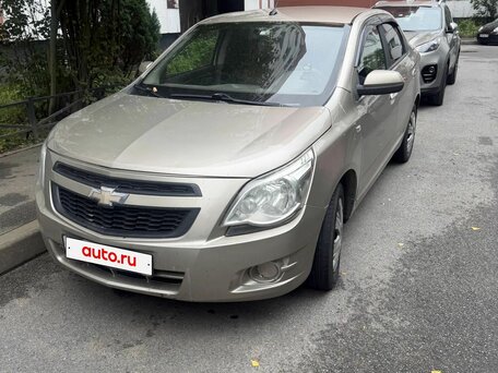 2013 Chevrolet Cobalt II, бежевый, 399999 рублей, вид 2