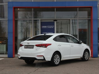 2019 Hyundai Solaris II, белый, 1400000 рублей, вид 3
