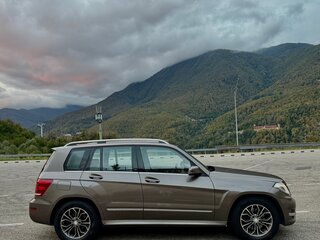 2013 Mercedes-Benz GLK-Класс 220 CDI BlueTEC I (X204) Рестайлинг, коричневый, 1800000 рублей, вид 3