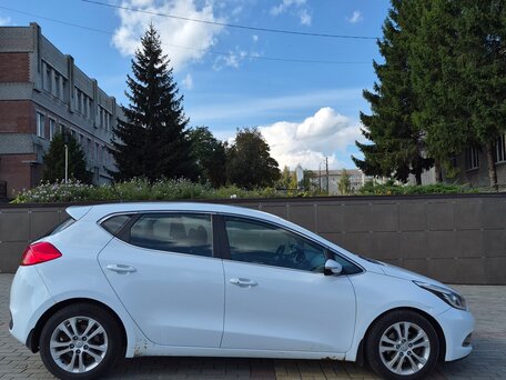 2013 Kia Ceed II, белый, 755000 рублей, вид 3