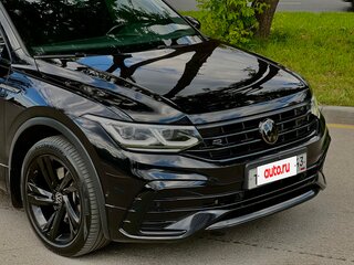 2021 Volkswagen Tiguan II Рестайлинг, чёрный, 3650000 рублей, вид 5