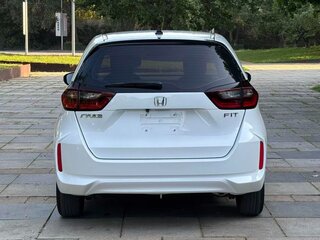2022 Honda Fit IV, белый, 1299000 рублей, вид 5