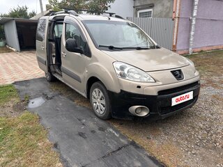 2011 Peugeot Partner II, бежевый, 488888 рублей, вид 2