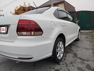 2020 Volkswagen Polo V Рестайлинг, белый, 1300000 рублей, вид 3