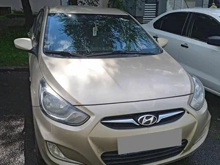 2011 Hyundai Solaris I, жёлтый, 564000 рублей, вид 2