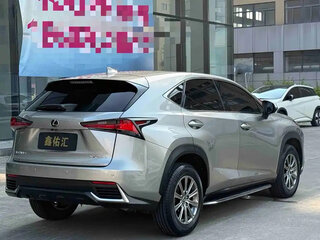 2021 Lexus NX 200 I Рестайлинг, серебристый, 2600000 рублей, вид 4