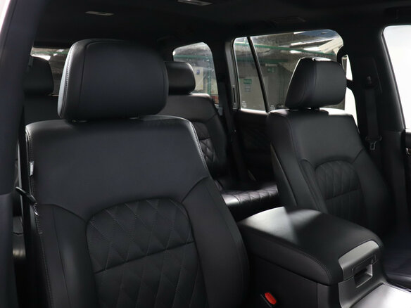 2017 Toyota Land Cruiser 200 Series Рестайлинг 2, белый - вид 15